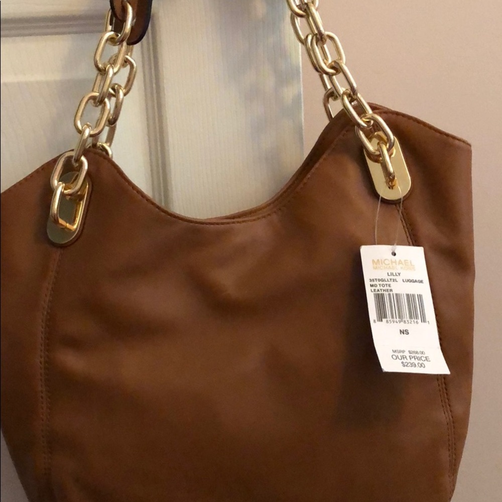 Michael Kors Brand New Leather shoulder Bag